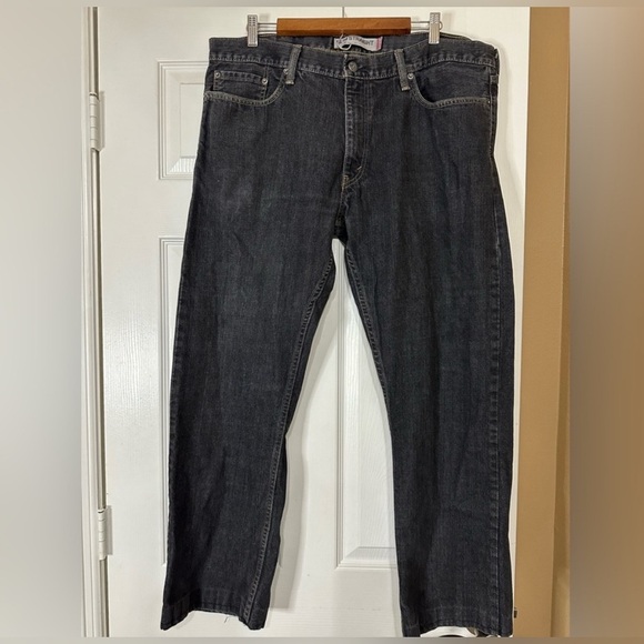 Levis Men’s Jeans 38x32 Slim Straight Dark Wash Denim Pants - Picture 1 of 10